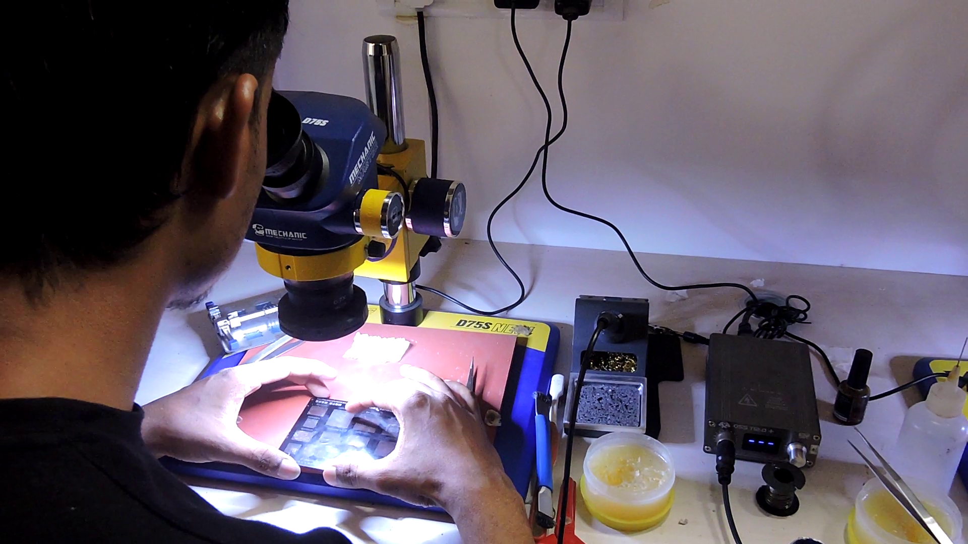 Industry-Standard Repairing Tools